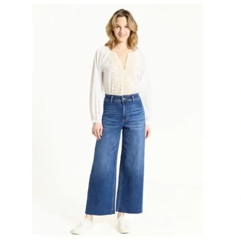 OAT New York Wide Leg High Rise Jeans  Size 0/25  Raw Hem